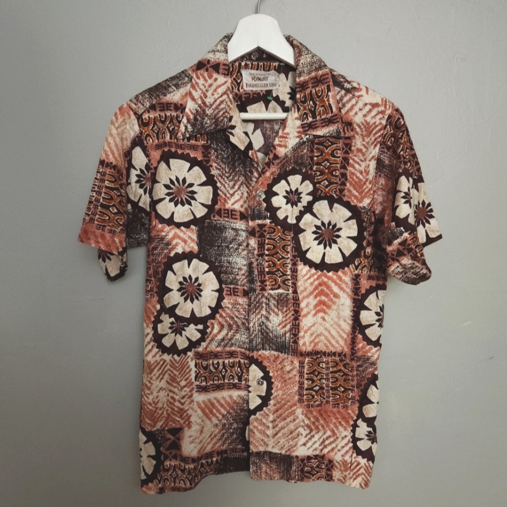 Vintage 1960s Button Front Shirt Made in Hawaii by Kimo's Polynesian Shop